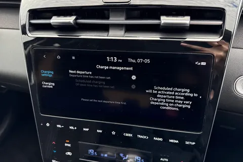 CL23OLV Hyundai Tucson 1.6 h T-GDi 13.8kWh Premium Auto 4WD Euro 6 (s/s) 5dr Thumbnail #53