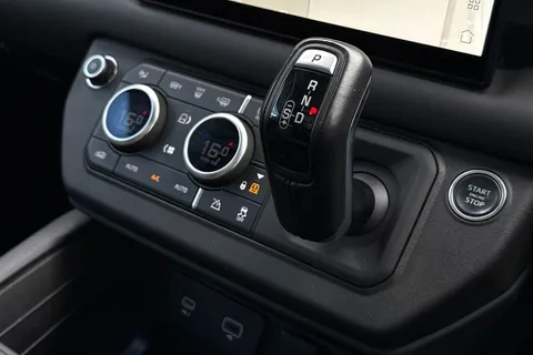 DP22TTO Land Rover Defender 110 3.0 D250 X-Dynamic HSE 5dr Thumbnail #15
