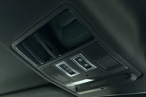 DP22TTO Land Rover Defender 110 3.0 D250 X-Dynamic HSE 5dr Thumbnail #25