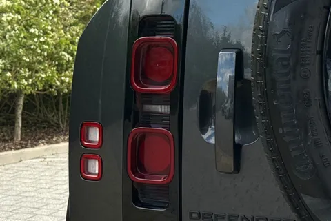 DP22TTO Land Rover Defender 110 3.0 D250 X-Dynamic HSE 5dr Thumbnail #28