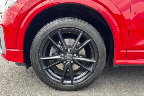 DF19LUB Audi Q2 1.6 TDI 30 S line Euro 6 (s/s) 5dr Thumbnail #13
