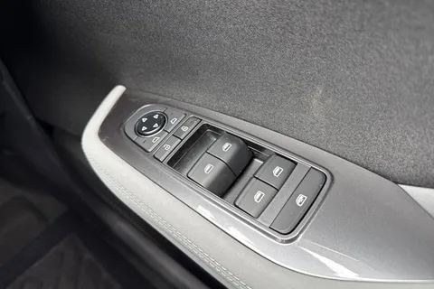 DG26OWX BYD Dolphin Surf 30kWh Active Auto 5dr Thumbnail #40