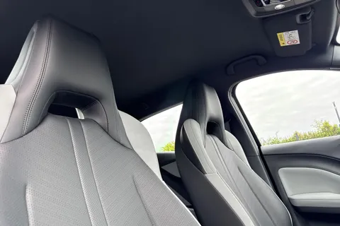 DG26OXC BYD Dolphin Surf 30kWh Active Auto 5dr Thumbnail #21