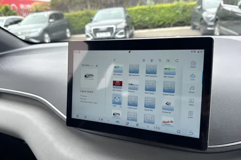 DG26OXC BYD Dolphin Surf 30kWh Active Auto 5dr Thumbnail #42