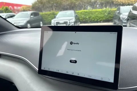 DG26OXC BYD Dolphin Surf 30kWh Active Auto 5dr Thumbnail #49