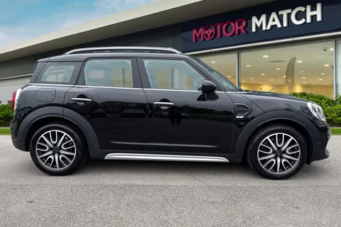 MF69EPL Mini Countryman 1.5 Cooper Sport Euro 6 (s/s) 5dr Thumbnail #4