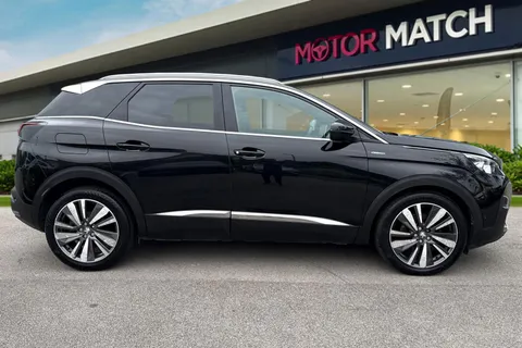 MH19FWP PEUGEOT 3008 1.2 PureTech GT Line Euro 6 (s/s) 5dr Thumbnail #4