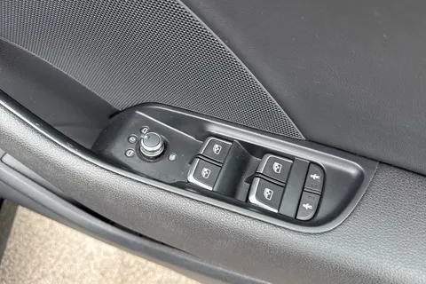 SM66ECY Audi A3 2.0 TDI S line Euro 6 (s/s) 4dr Thumbnail #21