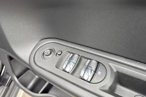 MF69EPL Mini Countryman 1.5 Cooper Sport Euro 6 (s/s) 5dr Thumbnail #22