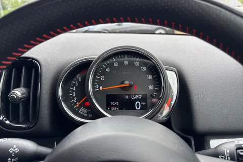 MF69EPL Mini Countryman 1.5 Cooper Sport Euro 6 (s/s) 5dr Thumbnail #32