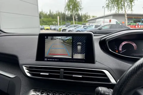 MH19FWP PEUGEOT 3008 1.2 PureTech GT Line Euro 6 (s/s) 5dr Thumbnail #39