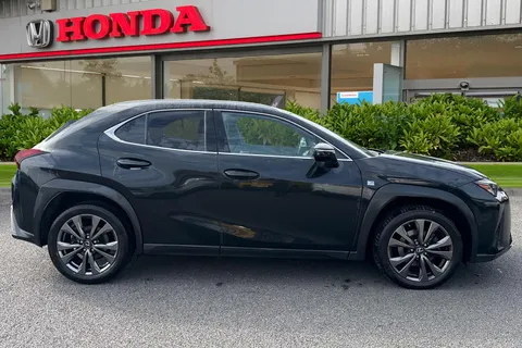 NA23HFG Lexus Ux 2.0 250h F Sport Design E-CVT Euro 6 (s/s) 5dr Thumbnail #4