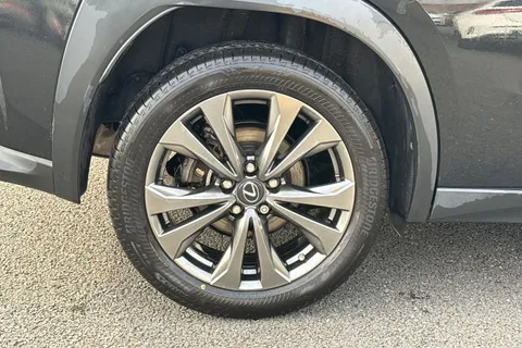 NA23HFG Lexus Ux 2.0 250h F Sport Design E-CVT Euro 6 (s/s) 5dr Thumbnail #14