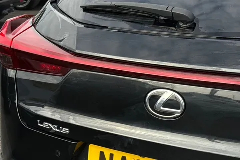 NA23HFG Lexus Ux 2.0 250h F Sport Design E-CVT Euro 6 (s/s) 5dr Thumbnail #34