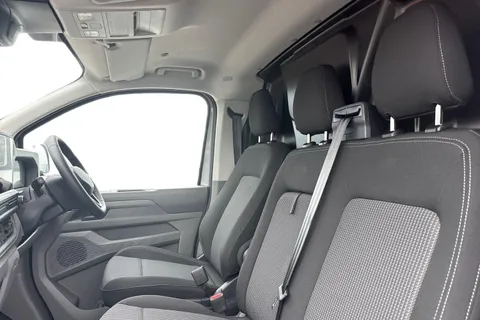KR26FZK Volkswagen E-Transporter 100kW 65kWh Commerce Plus Van Auto Thumbnail #17