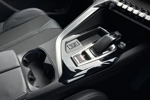 58 of 66 for PEUGEOT 3008 1.6 13.2kWh GT e-EAT Euro 6 (s/s) 5dr