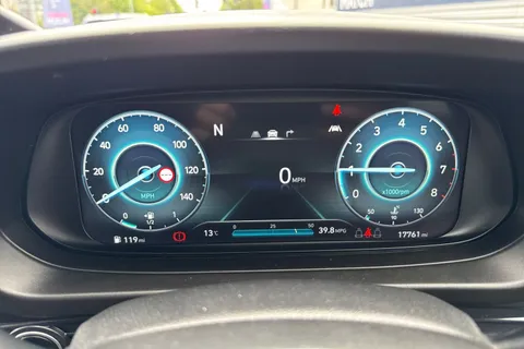 EA21DZZ Hyundai Bayon 1.0 T-GDi MHEV Ultimate SUV 5dr Petrol Hybrid Manual Euro 6 (s/s) (100 ps) Thumbnail #44