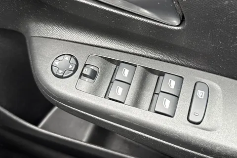 AV71KDU Vauxhall Corsa 1.2 Griffin Euro 6 5dr Thumbnail #37