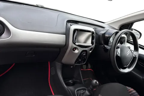 YK16RZU Citroën C1 1.2 PureTech Feel Euro 6 5dr Thumbnail #15