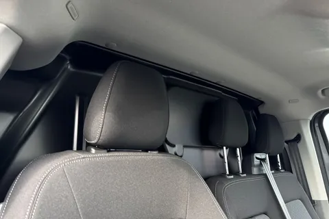 KR26GDA Volkswagen E-Transporter 100kW 65kWh Commerce Plus Van Auto Thumbnail #22