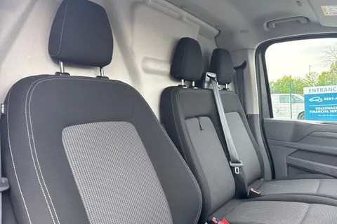 DG75CME Volkswagen Transporter 2.0 TDI 110 Commerce Pro Van Thumbnail #24