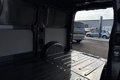 KR26GDA Volkswagen E-Transporter 100kW 65kWh Commerce Plus Van Auto Thumbnail #30