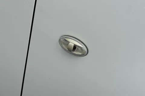 YK16RZU Citroën C1 1.2 PureTech Feel Euro 6 5dr Thumbnail #36