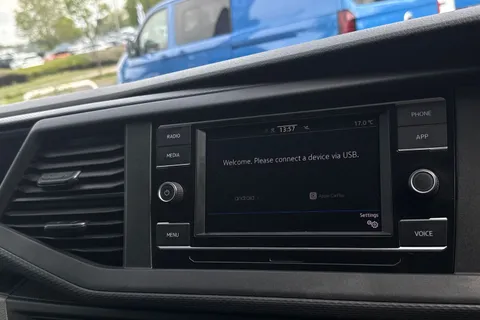 PF73XRG Volkswagen Transporter 2.0 TDI 150 Startline Van Thumbnail #12