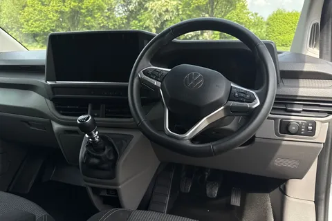 MF25JHU Volkswagen Transporter 2.0 TDI 150 Commerce Plus Van Thumbnail #13
