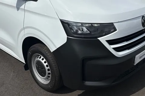 MF25JHU Volkswagen Transporter 2.0 TDI 150 Commerce Plus Van Thumbnail #17