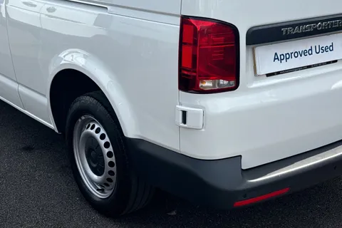PF73XRG Volkswagen Transporter 2.0 TDI 150 Startline Van Thumbnail #16
