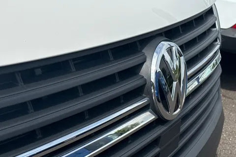 PF73XRG Volkswagen Transporter 2.0 TDI 150 Startline Van Thumbnail #26