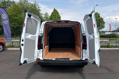 MF25JHU Volkswagen Transporter 2.0 TDI 150 Commerce Plus Van Thumbnail #32