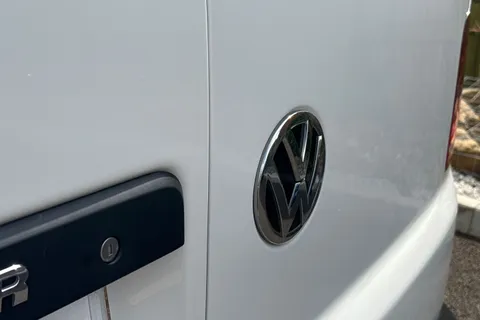 PF73XRG Volkswagen Transporter 2.0 TDI 150 Startline Van Thumbnail #31