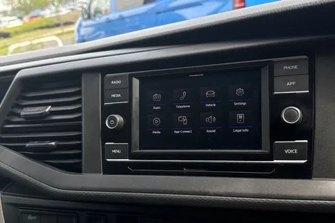 PF73XRG Volkswagen Transporter 2.0 TDI 150 Startline Van Thumbnail #36