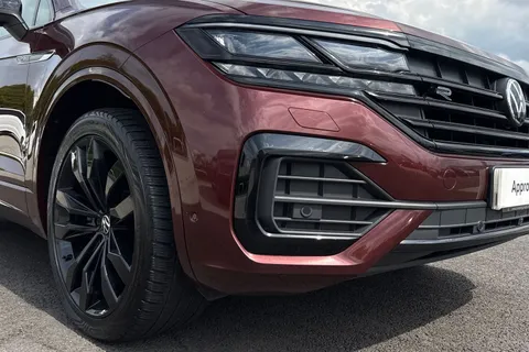 9 of 55 for Volkswagen Touareg 3.0 V6 TDI 4Motion Black Edition 5dr Tip Auto **FACTORY TOWBAR**