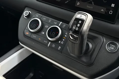 KW74HHU Land Rover Defender 110 3.0 D350 X-Dynamic HSE 5dr Thumbnail #15