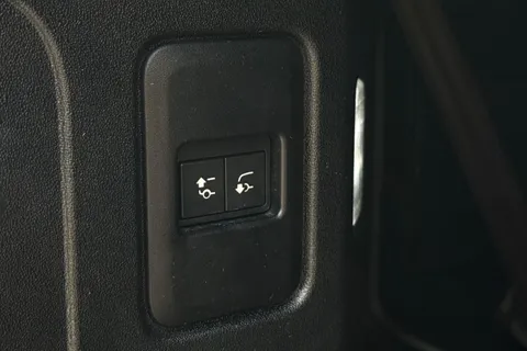 KW74HHU Land Rover Defender 110 3.0 D350 X-Dynamic HSE 5dr Thumbnail #30