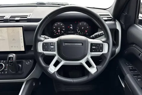 KW74YYM Land Rover Defender 110 3.0 D350 X-Dynamic HSE 5dr Thumbnail #17