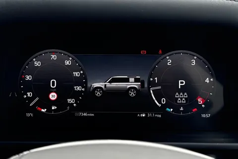 KW74YYM Land Rover Defender 110 3.0 D350 X-Dynamic HSE 5dr Thumbnail #18