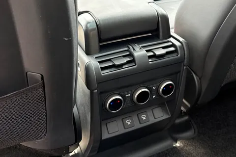 KW74YYM Land Rover Defender 110 3.0 D350 X-Dynamic HSE 5dr Thumbnail #20