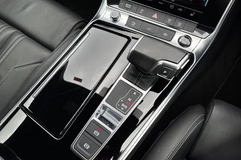 BA72DFG Audi A6 Avant Avant Black Edition 40 TDI quattro 204 PS S tronic Thumbnail #24