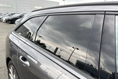BA72DFG Audi A6 Avant Avant Black Edition 40 TDI quattro 204 PS S tronic Thumbnail #44