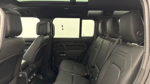 KT74UPH Land Rover Defender 110 3.0 D350 X-Dynamic HSE 5dr Thumbnail #5