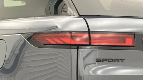 19 of 20 for Land Rover Range Rover Sport 3.0 P460e Dynamic SE 5dr