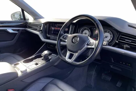 7 of 51 for Volkswagen Touareg 3.0TDI (231ps) SEL 4Motion 5dr ⭐Heated Front Seats⭐