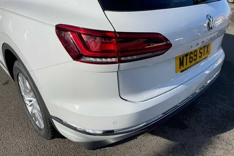 16 of 51 for Volkswagen Touareg 3.0TDI (231ps) SEL 4Motion 5dr ⭐Heated Front Seats⭐