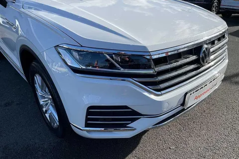 17 of 51 for Volkswagen Touareg 3.0TDI (231ps) SEL 4Motion 5dr ⭐Heated Front Seats⭐