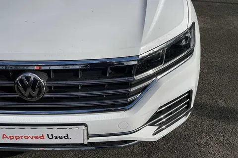 46 of 51 for Volkswagen Touareg 3.0TDI (231ps) SEL 4Motion 5dr ⭐Heated Front Seats⭐