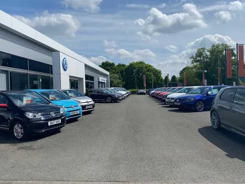 49 of 51 for Volkswagen Touareg 3.0TDI (231ps) SEL 4Motion 5dr ⭐Heated Front Seats⭐